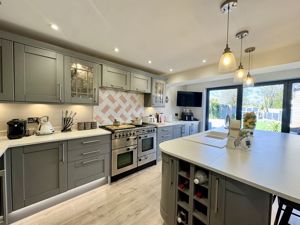 Photo 15- click for photo gallery